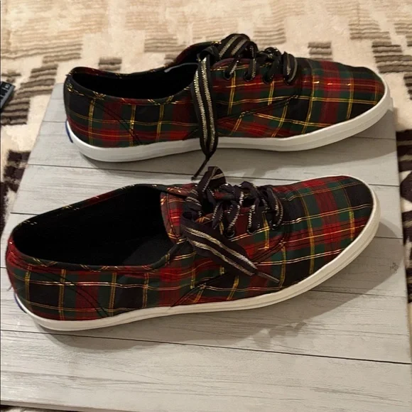 Keds Plaid Sneakers - Red, Green, and Black they are like new!!!! - Picture 2 of 9